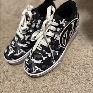 Heelys - Brand New